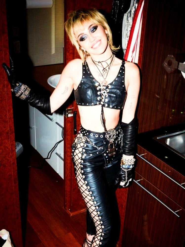Miley Cyrus 8.5 x 11 Candid Color Photograph Art Print Photo Picture Collectibles:Photographic Images:Photographs Style Your Walls